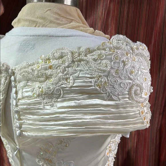 Mon Cheri White Sheath Wedding Gown with Flutter Sleeves with veil and train